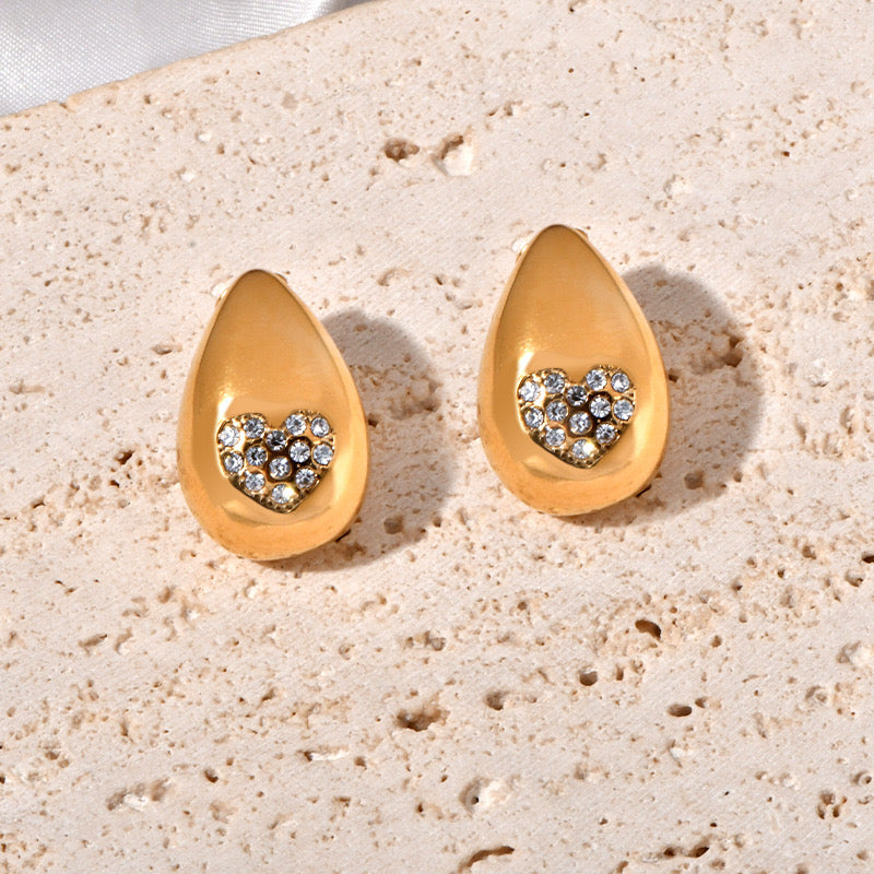DIAMOND DROPLATE EARRING