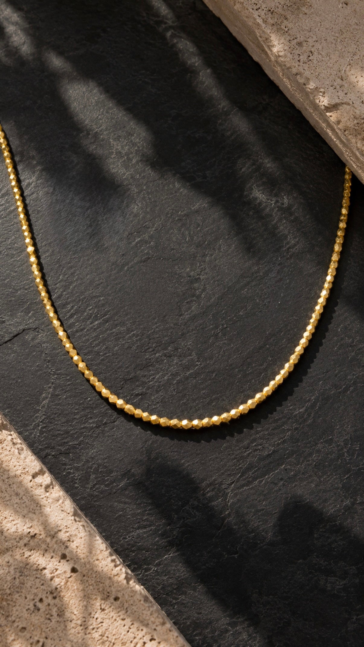 DAISY BEADED CHAIN