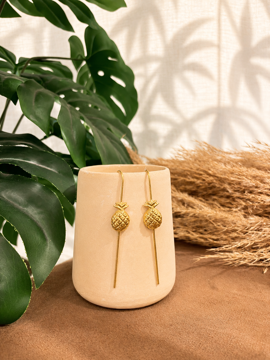 Pineapple earcuff